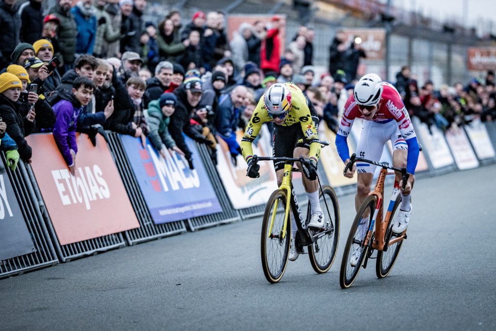 cyclocross Heusden Zolder arrivée Del Grosso et van Aert