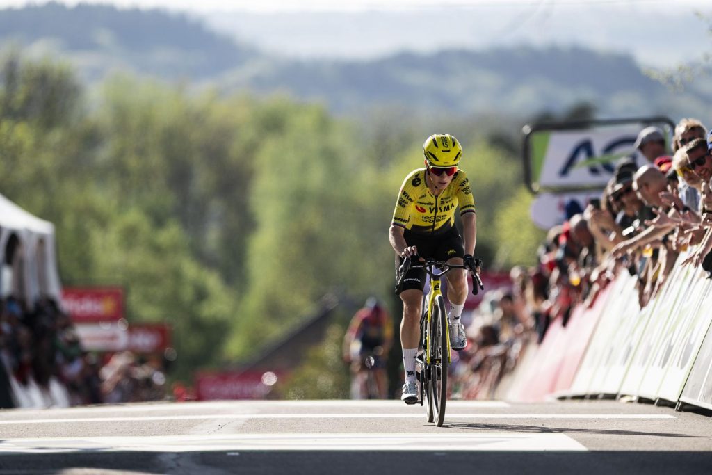 Flèche Wallonne femmes 2026. Pauline Ferrand-Prévôt arrivée. Huy. 22 avril 2026.
