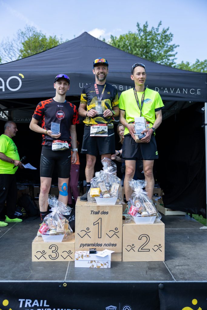 Ultra Trail des Pyramides Noires 2026 podium 123 km hommes