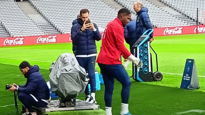 Football France-Sénégal Mike Maignan